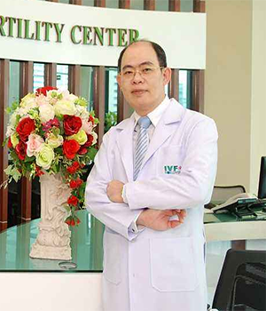 泰国全球生殖中心院长，提迪贡医生工作照